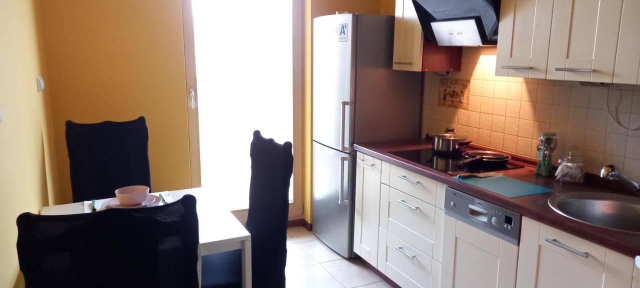 Apartment Wilanow - Sarmacka 1b Warsaw